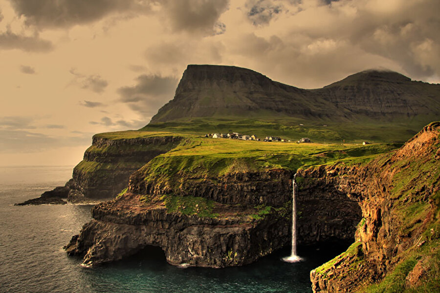  Gasadalur / Faroe Adaları
