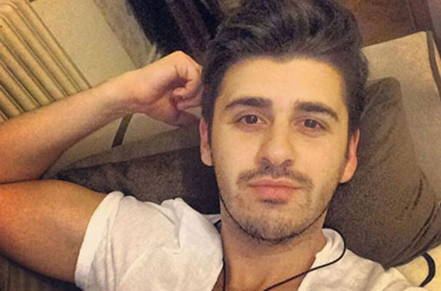 Düşünüyorum acaba annem hayatımda olmasaydı nerede nasıl olurdum ben… Allah'ıma bin şükürler olsun ve ve bana mesaj atan o kadar insan var ki biz bir aile olmuşuz da haberim yokmuş. Allah tek tek razı olsun hepinize çok teşekkür ederim doğum günümü kutlayan herkese …”
Kaynak: Sözcü