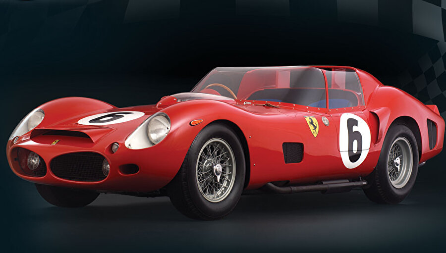 1962 Ferrari 330 TRILM
Motoru önde olan bu otomobil V12 motora sahip ve değeri 9,3 milyon dolar.