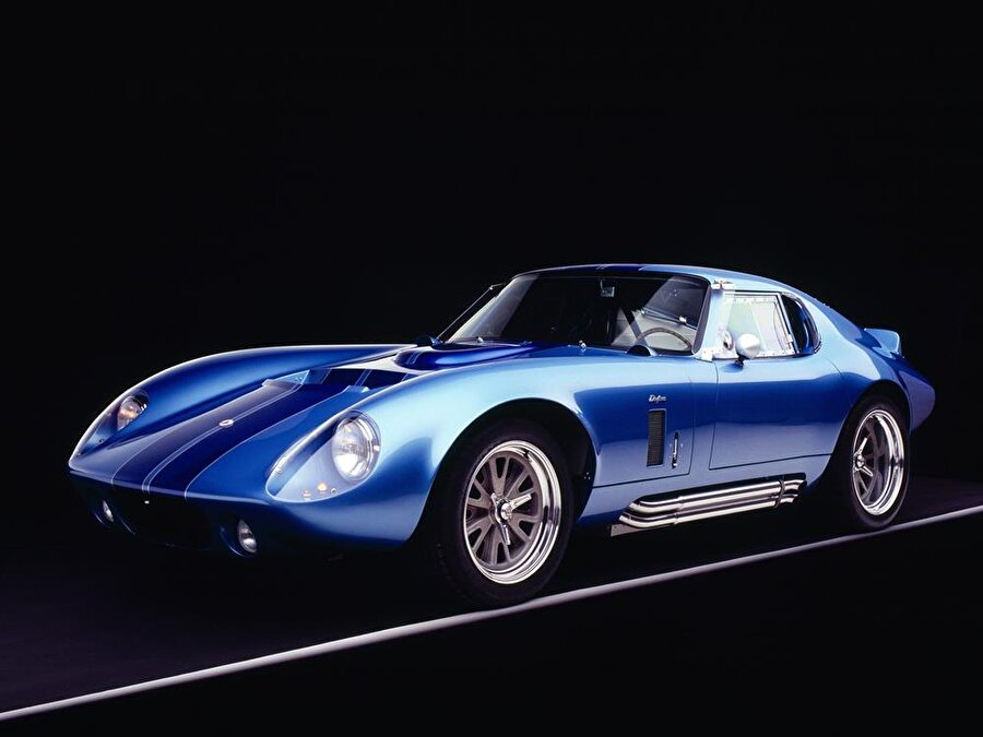 1965 Shelby Daytona Cobra Coupe​
Çoğu kişinin arşiv görüntülerden hatırladığı Shelby Cobra'dan 6 tane bulunuyor ve değeri 7,3 milyon dolar.