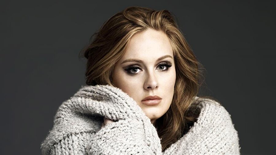 
                                    Zirvede yer alan Adele'nin ise kişisel serveti 85 milyon milyon £.
                                