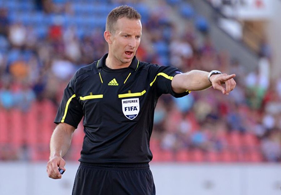 Macar hakem yönetecek
Mücadeleyi Macaristan Futbol Federasyonu'ndan Tamas Bognar yönetecek. 