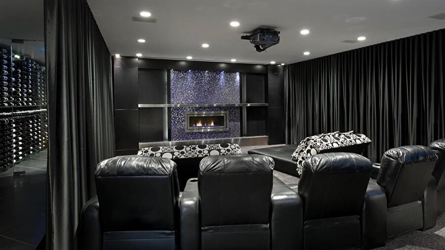 “Aa renk var”
Evinizde siyah dışında başka tonları görenler büyük bir şok yaşayabilir.