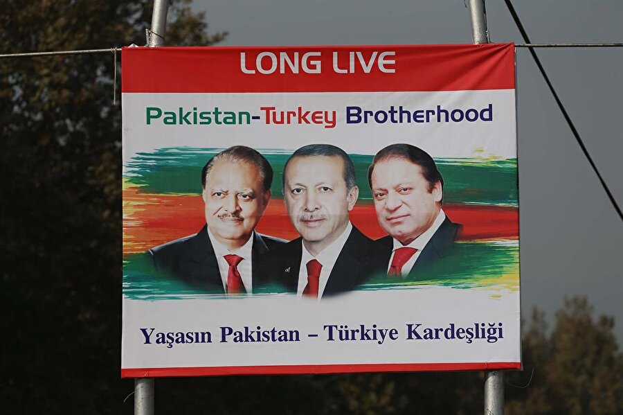 "Yaşasın Pakistan-Türkiye Kardeşliği"

                                    
                                    
                                
                                