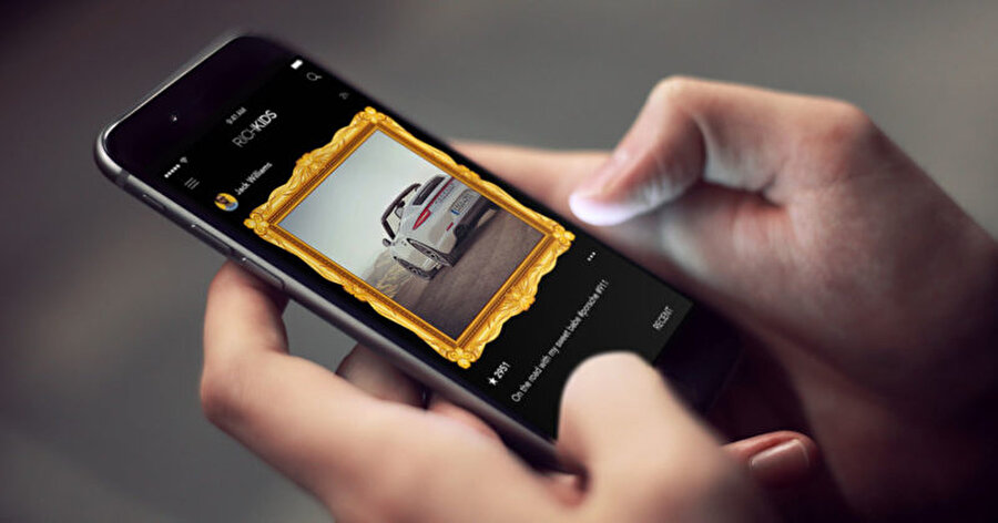 Görgüsü sınırlı, parası sınırsız olan ultra zengin bireylerin gövde gösterisi yaptığı bu uygulamadaki tüm paylaşımlar, lüks yaşamı sembolize etmek adına altın bir çerçeve içerisinde paylaşılıyor.