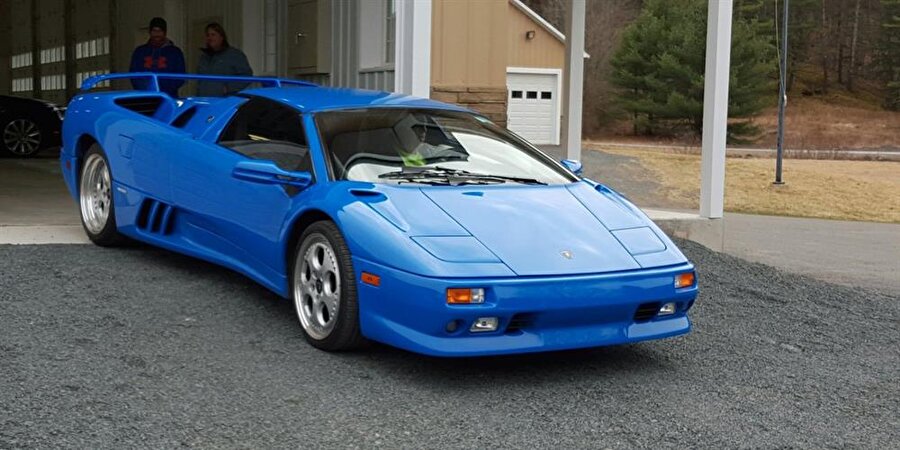 Eskiden, Amerika'nın yeni başkanı Donald Trump'a ait olan bir Lamborghini Diablo satışa sunuldu.