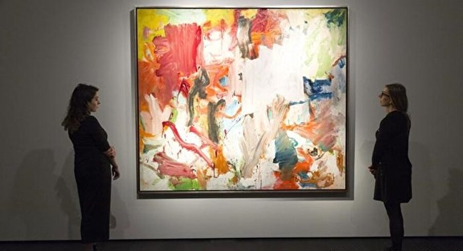 66 milyon 300 bin dolar
Hollanda-Amerikalı ressam Willem de Kooning'in “İsimsiz XXV” adlı tablosu salı günkü açık artırmada şimdiye kadar sanatçının bir tablosuna ödenen en yüksek rakam olan 66 milyon 300 bin dolara alıcı buldu. Millenyumun başından beri ünlü sanatçıların eserlerine sürekli rekor fiyatlar ödeniyor.
