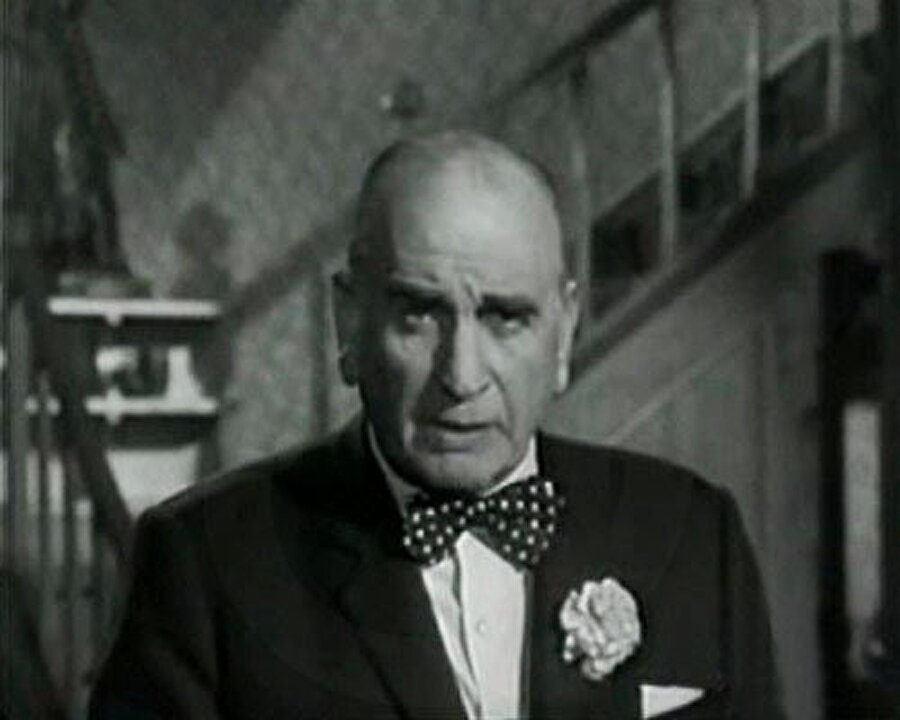 BONUS: Feridun Çölgeçen
Türk sinemasında yan rollerde başarı ile yıllarca emek veren Çölgeçen, ABD kuruluşu olan United Artists'in Timbuktu adlı filmiyle, Hollywood'da adım atmış ve 20 yabancı yapımda rol almıştır.