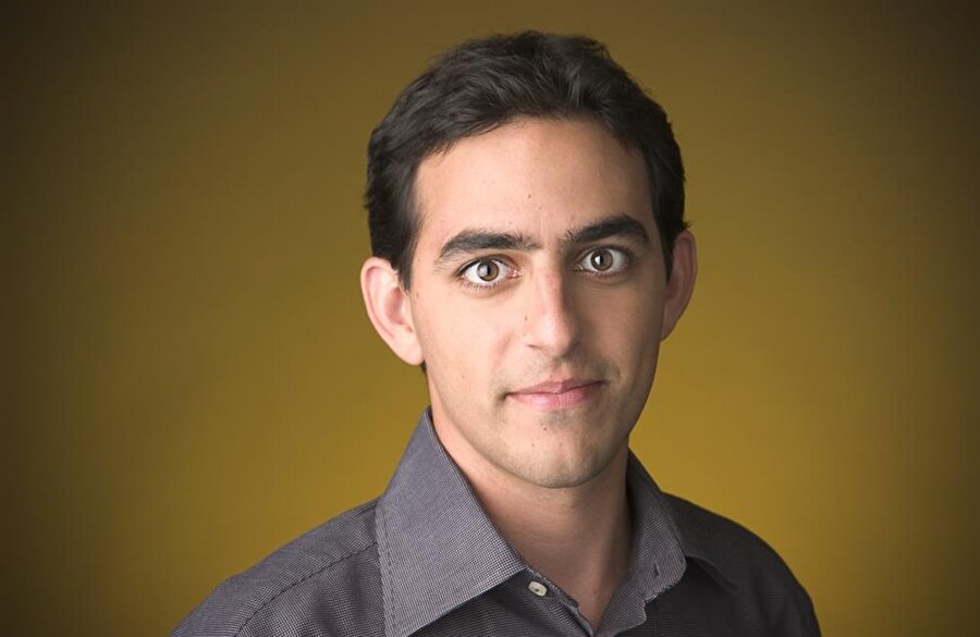 Salar Kamangar
Google kariyeri: 1999 – Günümüz

Şu anda Google'daki pozisyonu: YouTube / Ürünlerden sorumlu kıdemli başkan yardımcısı
