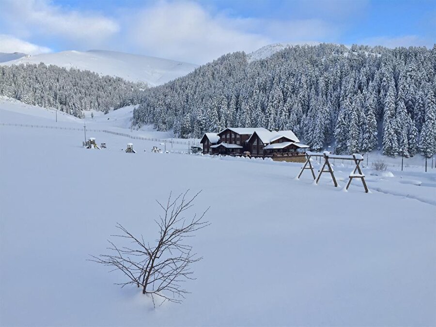 Kış mevsiminde bir harika

                                    
                                    
                                    Kış mevsiminde de doğasıyla herkesi etkileyen Birun Kümbet'i daha yakından keşfetmek için www.birun.com adresini ziyaret edebilirsiniz. 
                                
                                
                                