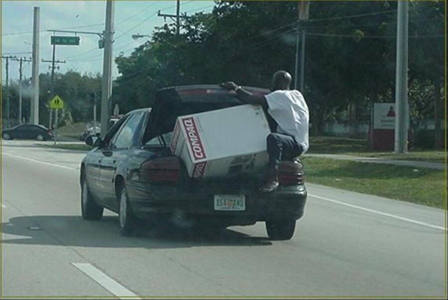 Yardım etme konusunda tereddüt etmeyen...

                                    
                                