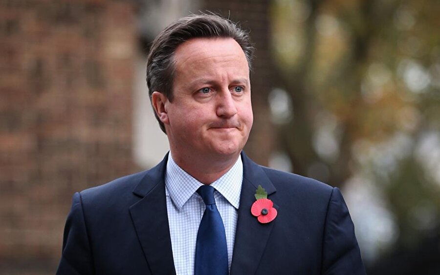David Cameron
Birleşik Krallık Başbakanı David Cameron ise 23 Haziran'da yapılan AB'den çıkma referandumu Britex'te yenilince istifa etmek zorunda kaldı.
