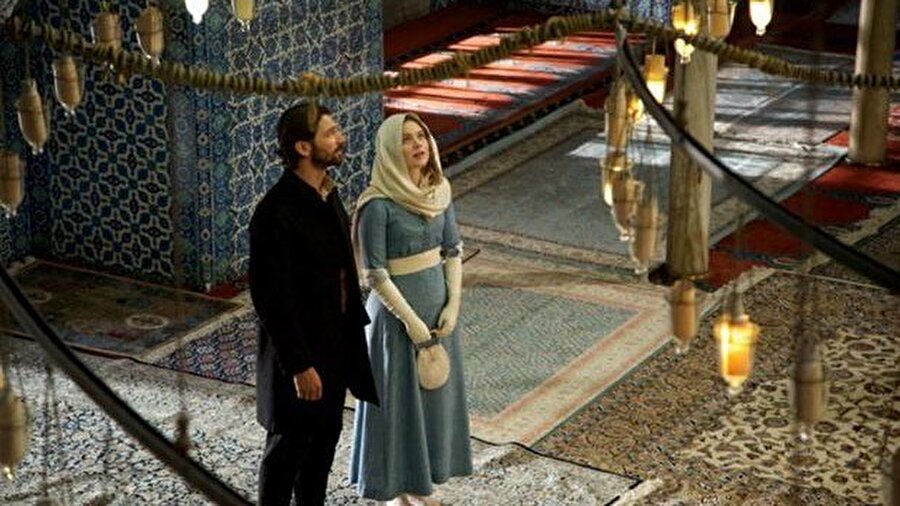 Filmin başrollerini ise Oscar ödüllü Ben Kingsley ile Josh Hartnett ve Michiel Huisman paylaşıyor.

                                    
                                