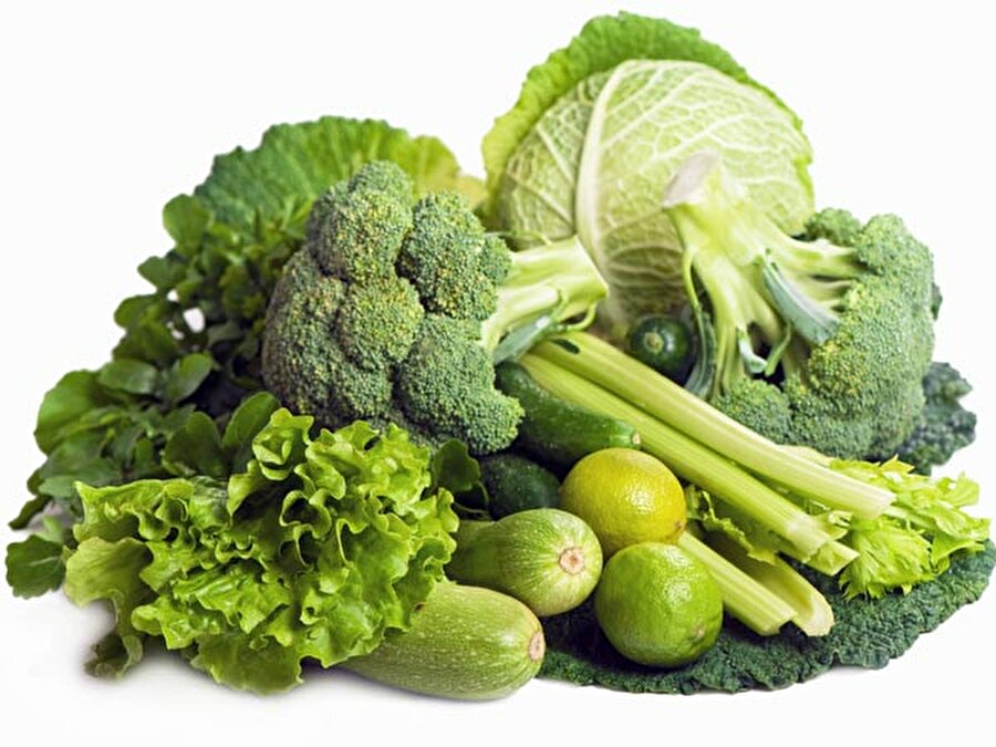 
                                    



Kıvırcık, salatalık veya turp gibi bol sulu sebzeleri dondurucuya koymamalısınız. Eridiğinde şeklini, tadını ve lezzetini kaybedecektir.
                                