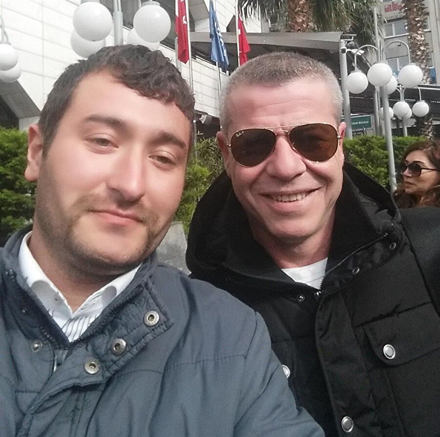 Levent Yüksel

                                    
                                    
                                    
                                
                                
                                