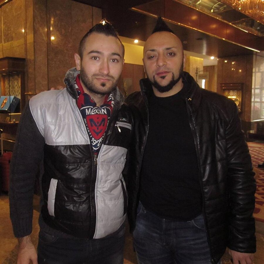 Hayko Cepkin

                                    
                                    
                                    
                                
                                
                                