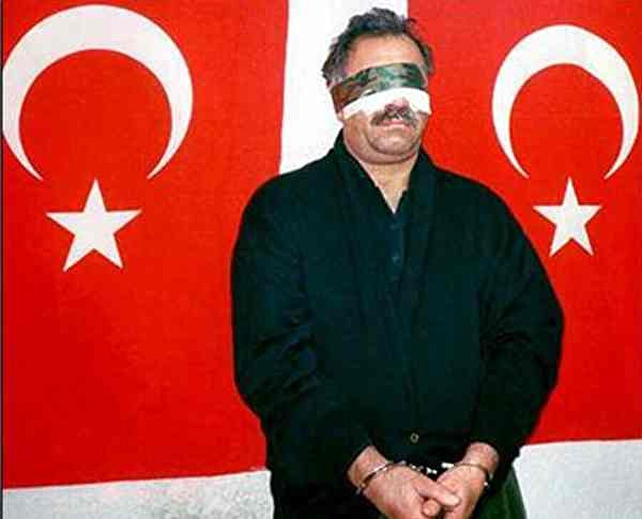 Yazılarında PKK elebaşı Abdullah Öcalan'a tutsak lider masumlaştırması yapması

                                    
                                    
                                    PKK'nın salt,tutsak lider(!) Abdullah Öcalan'ın önderliğindeki bir gerilla kuvveti olmadığını iddia eden Winter, terör örgütünün milyonlarca taraftarının olduğunu ve PKK'nın birkaç ön örgütüyle  birlikte ulus ötesi bir toplumsal ve politik hareket olduğuna ilişkin yazılar yazarak terör örgütünün alenen propagandasını yapıyor.
                                
                                
                                