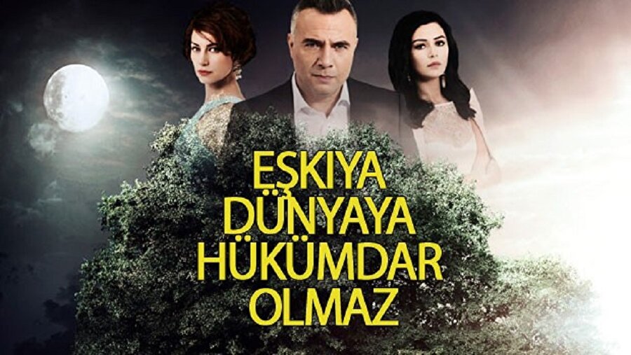 Eşkiya Dünyaya Hükümdar Olmaz
Konusu: Hızır Çakırbeyli, genç yaşından itibaren yeraltı dünyasının içindedir. Yeraltı dünyasının içinde büyüyen Hızır yaşadığı dünyanın ne demek olduğunu iyi bilir. Alemde adı Hızır Reis diye geçmektedir. Genç yaşta kaybettiği abisinin yerine bir mafya masasına oturmuştur ama bilmediği bir şey vardır. Abisini öldüren adam masanın lideri Ünal Kaplan'dır.