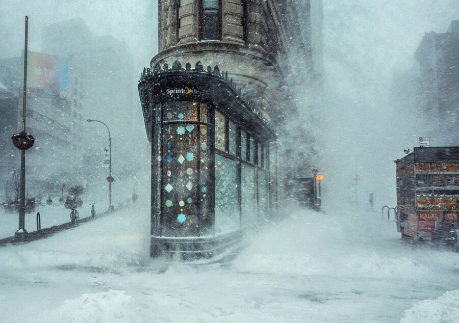 Jonas Blizzard ve The Flatiron Building, New York, Birleşik Devletler
Kaynak:brightside.me