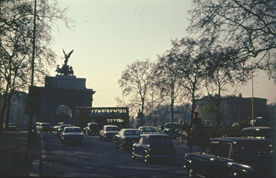 Wellington Arch / Londra 1974
(Fotoğraf Kaynağı: vintag.es)