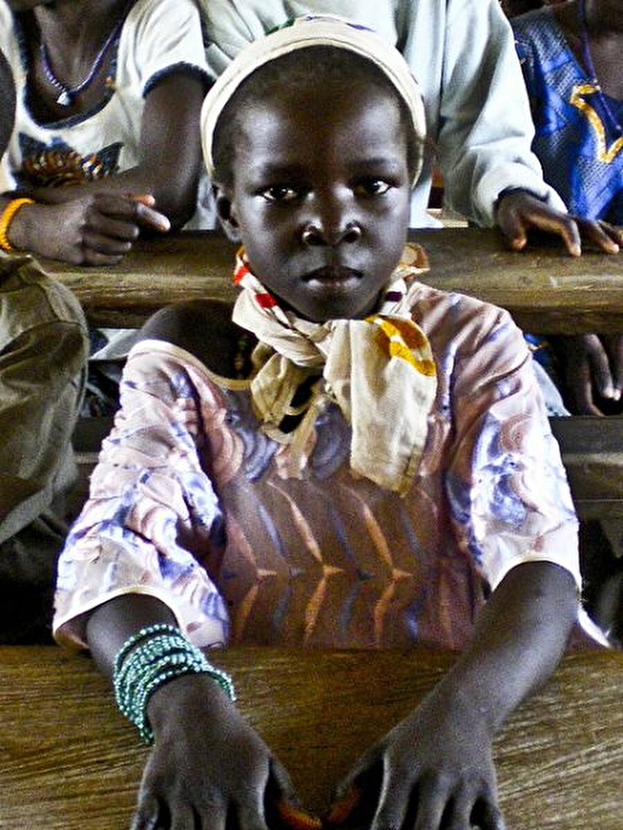 Mali

                                    Nüfus: 15,5 milyon 
Okuryazarlık oranı: % 33,4

                                