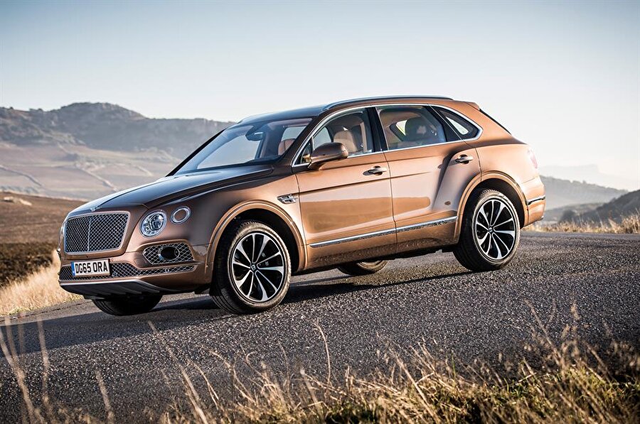 Bentley Bentayga

                                    SUV modelleriyle dikkat çeken Bentley'in en çok aranan otomobili ise Bentayga.
                                