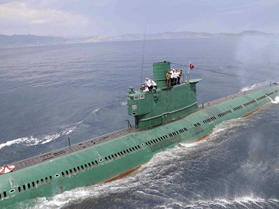 
                                    
                                    
                                    
                                    
                                    Her ne kadar yaşlı bir filoya sahip olsa da Kuzey Kore dünyadaki en çok denizaltıya sahip ordulardan biri.
                                
                                
                                
                                
                                