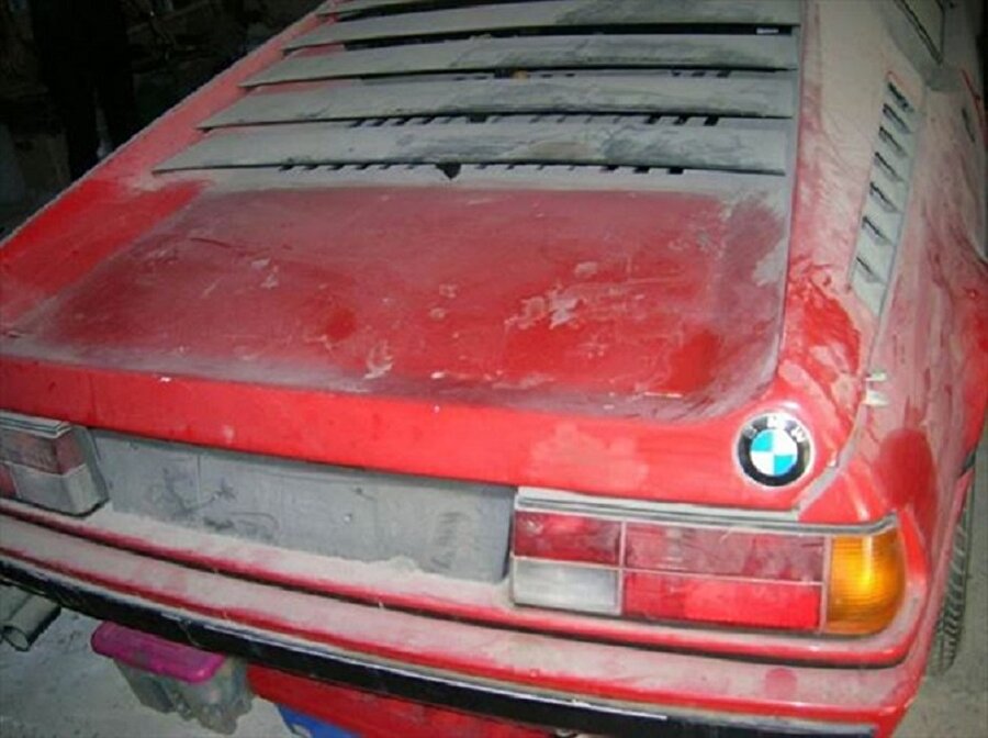 Bir zamanların efsanesiydi: 34 yıl garajda bekletilen BMW M1
