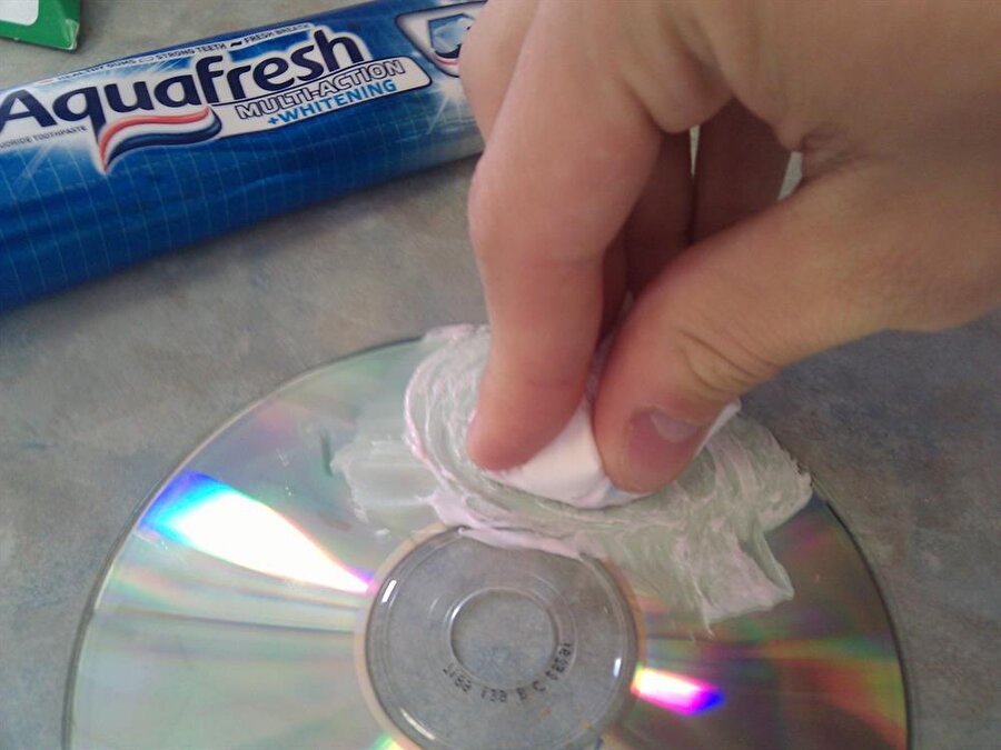 Çizik CD ve DVD’leri onarmak

                                    
                                    
                                    Onları yeniden çalışır hale getirebilirsiniz.
                                
                                
                                