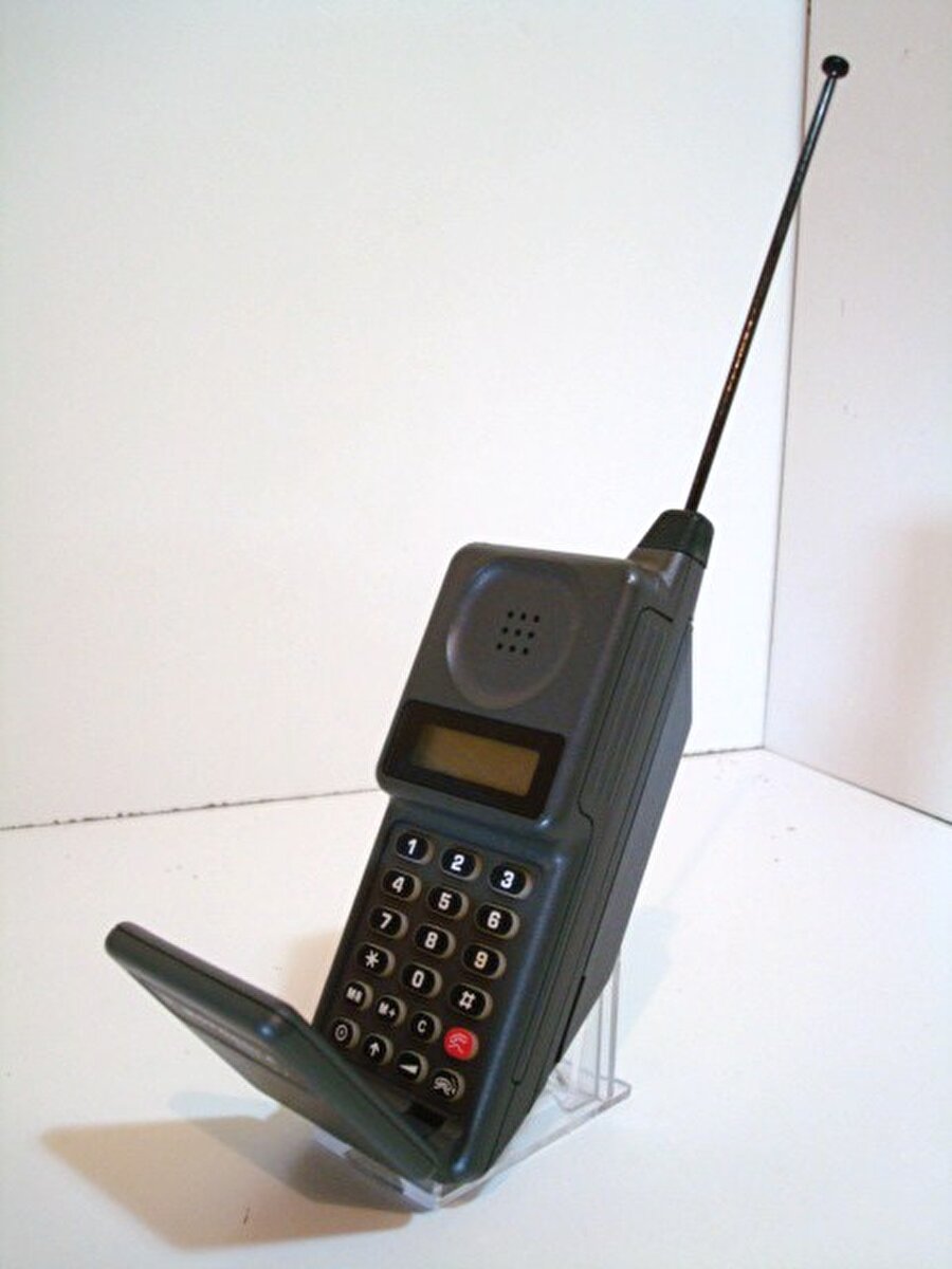 Motorola 1996