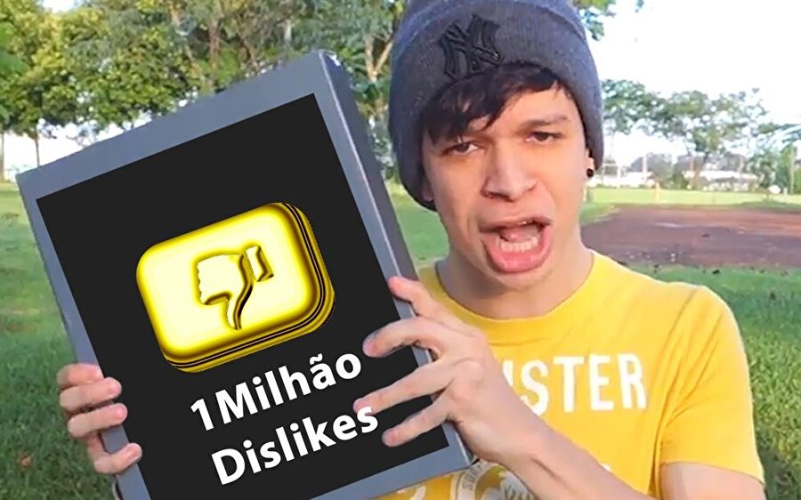 CORTANDO O BOTÃO DO YOUTUBE
Like: 667 bin
Dislike: 2 milyon 258 bin
