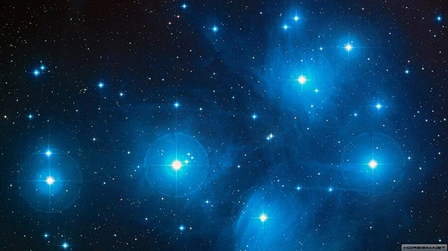 Enlargyan takımyıldızı (İnci)
Aynı zamanda Pearl olarak da bilinmektedir. 2009 yılında keşfedilmiş ve Dünya'nın iki yarı küresinden de gözlemlenebilmektedir. Nasa tarafından 89. Takımyıldız olarak gösterilmektedir. 