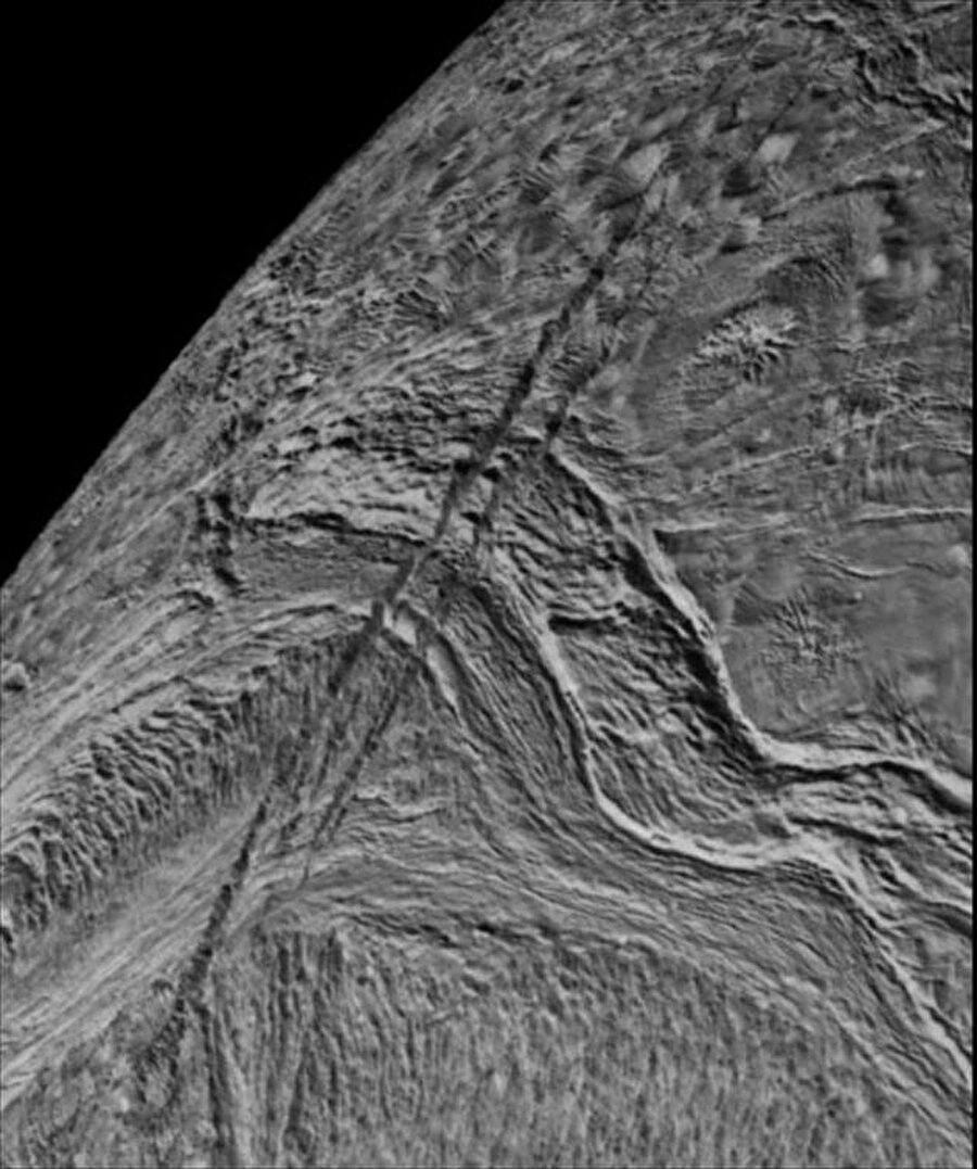 HARRAN VADİSİ

                                    
                                    
                                    Satürn'ün uydusu Enceladus üzerinde yer alan bir vadi.
                                
                                
                                