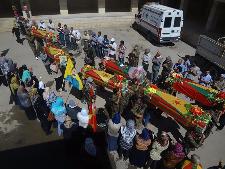 310 PKK/PYD'li terörist öldürüldü

                                    
                                    Ayrıca 295'i ölü, 4'ü yaralı ve 11'i teslim olmak üzere toplam terör örgütü PKK/PYD mensubu 310 terörist etkisiz hale getirildi.
                                
                                