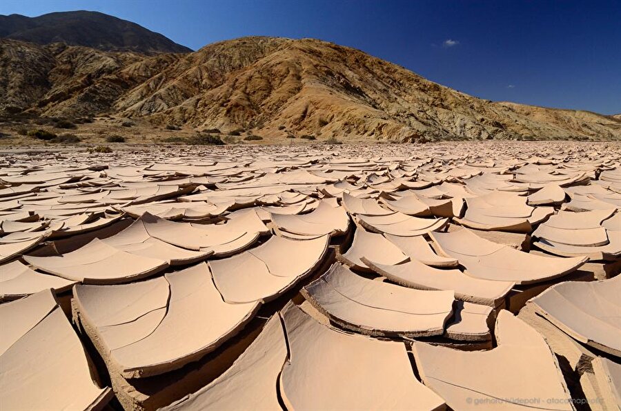 Dünyanın en kurak bölgesi olan Atacama Çölü, Şili'nin Kuzey'inde yer alıyor. 