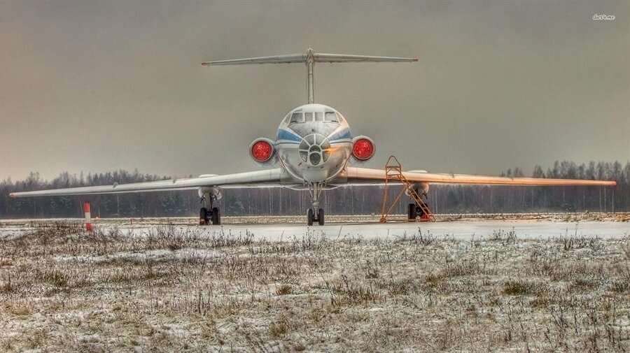  ilk üretimi 1972 yılında yapılan ve 1994 yılında üretimine son verilen Tupolevler, günümüzde askeri taşımacılık için tercih ediliyor.
