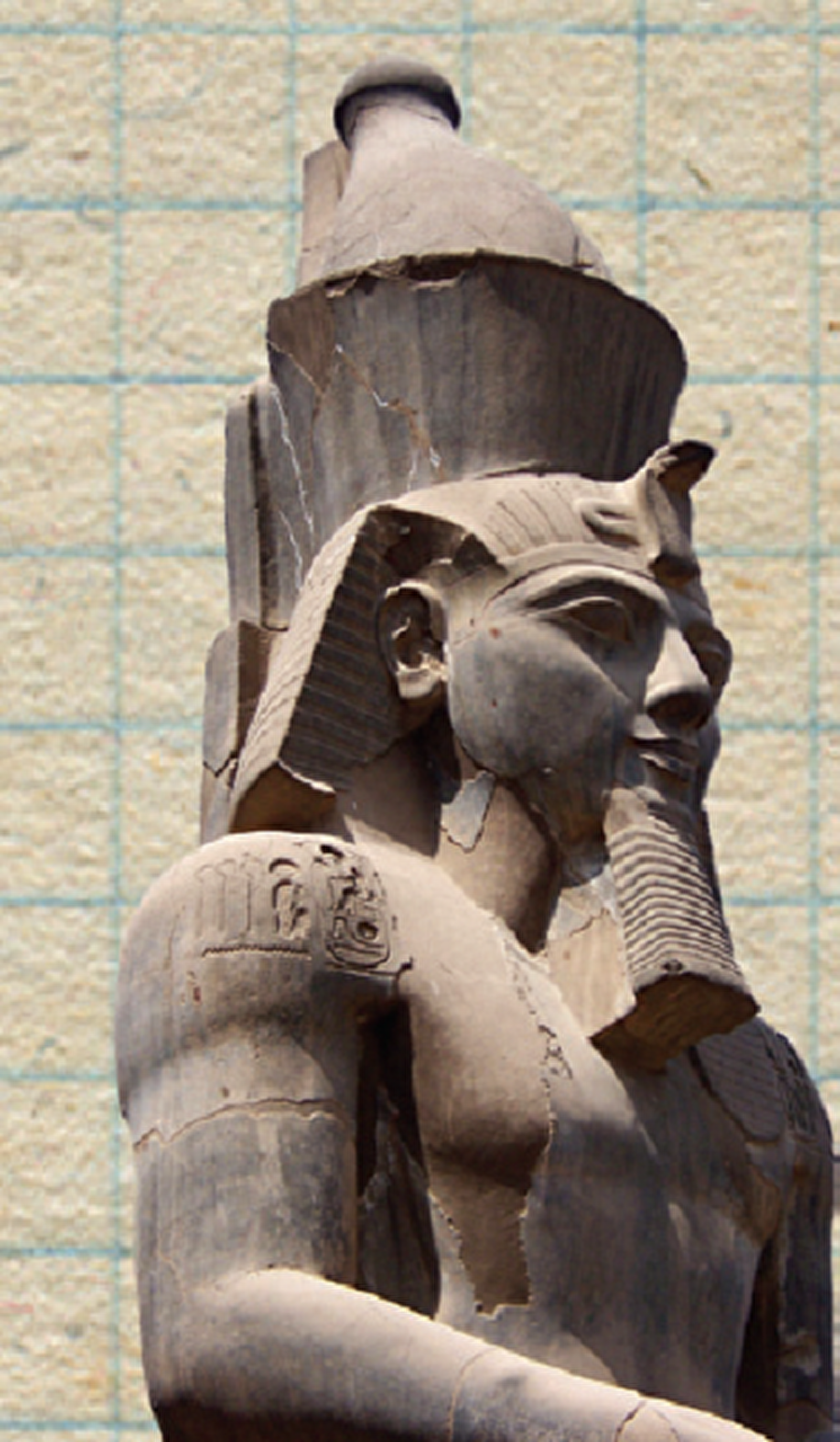 İlk Yeşilay Mısır'da mı kurulmuştu?
Kayıtlara göre M.Ö. 1350 yıllarında II. Ramses, Mısırların ayyaşlığıyla mücadele için bir içki düşmanları derneği kurmuştu.