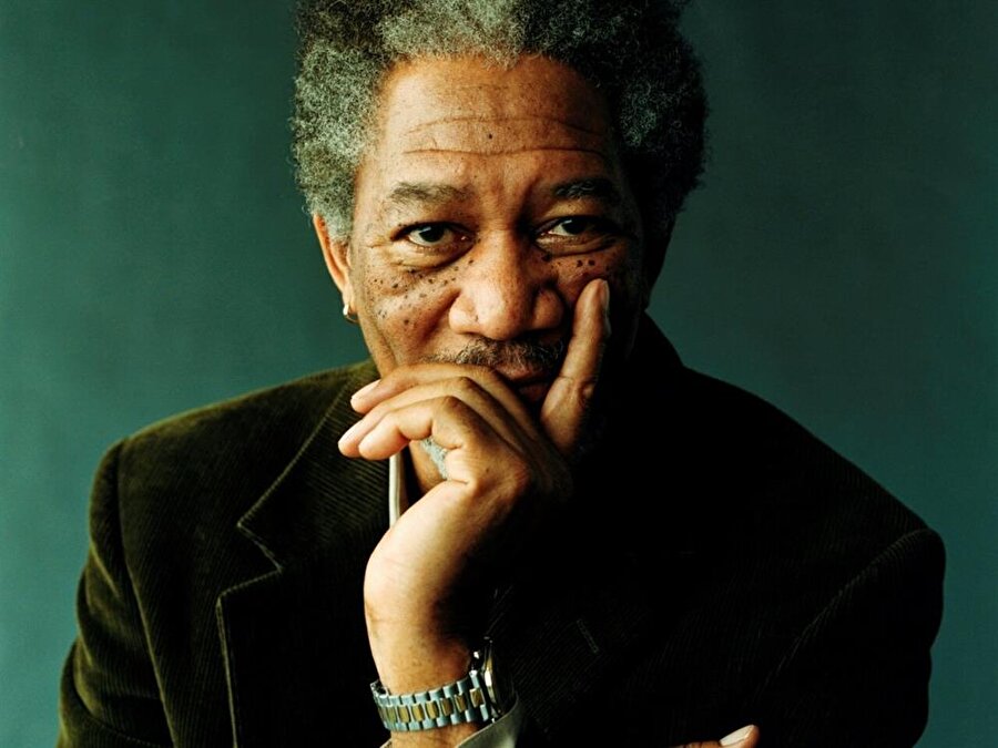 Oscar ödüllü oyuncu

                                    Aktör ve aynı zamanda pilot olan Morgan Freeman, 79 yaşında. Ünlü oyuncu 1987'de ilk Oscar'ını Street Smart filmi ile almıştı. Bugüne kadar 1989'da Driving Miss Daisy, 1994 Esaretin Bedeli ve 2004'te de Million Dollar Baby filmleri ile ödüle ulaşan Freeman, aynı zamanda yönetmen ve yapımcı.
                                