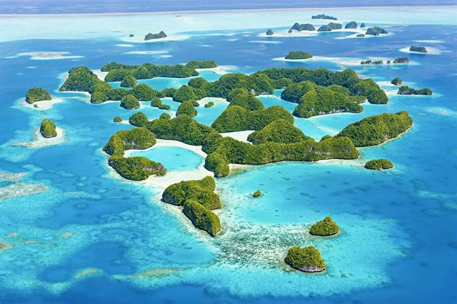 Palau

                                    Palau, Okyanusya ülkesidir. 

 Başkent: Ngerulmud
Nüfus: 20.918 (2013)
Para birimi: ABD doları
Resmi dilleri: İngilizce, Palau dili

                                