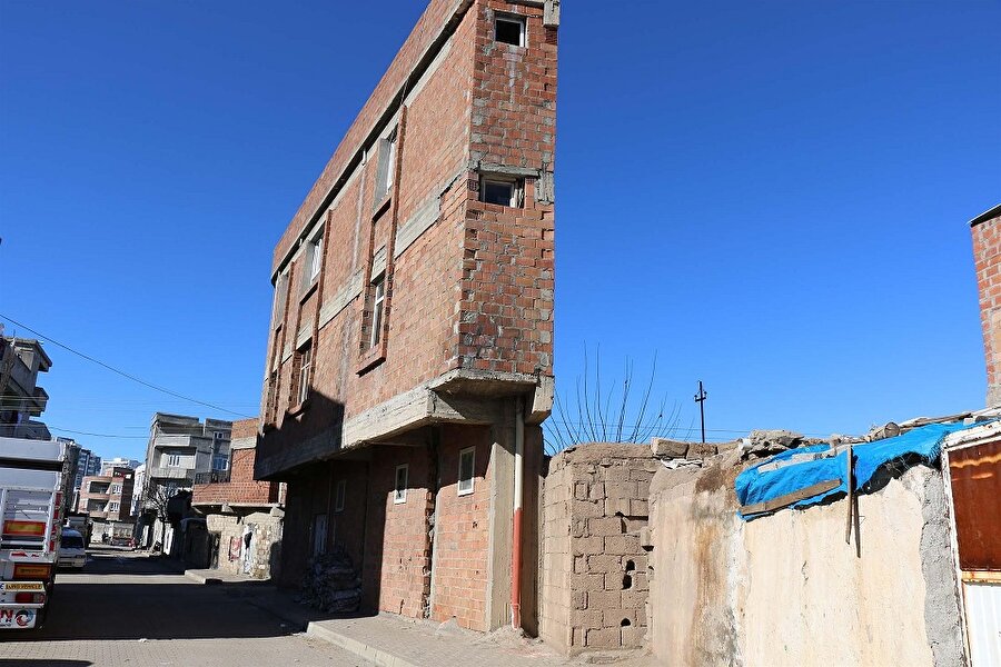 Siverek'te alışılmışın dışında bir bina