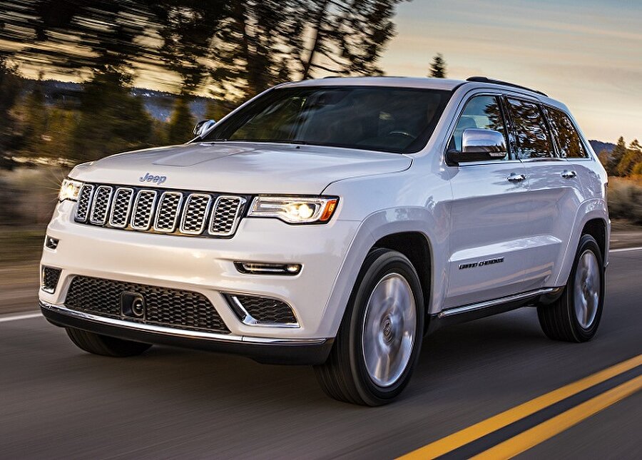 Tam 3 adet lüks jeep alabilirsiniz.

                                    2017 model Jeep Grande Cherokee'nin tanesi 470 bin TL. Eğer araba sevdalısıysanız 3 tane almanız için önünde hiçbir engel yok. Belki de kendi galerinizin ilk adımlarını atıyorsunuzdur...
                                