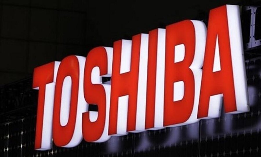 Toshiba, nükleer enerji bölümünde ortaya çıkan yüksek zarar nedeniyle fon elde etmek için bilgisayar ve akıllı telefonlar için hafıza çipi üreten birimini ayrı bir şirket haline getirmek ve buradan %20 civarı hisse satmak için hazırlık yapmaya başladı. Şirket çip bölümünü bünyesinden ayırma ve hisse satışını mart sonuna kadar yapmayı planlıyor.