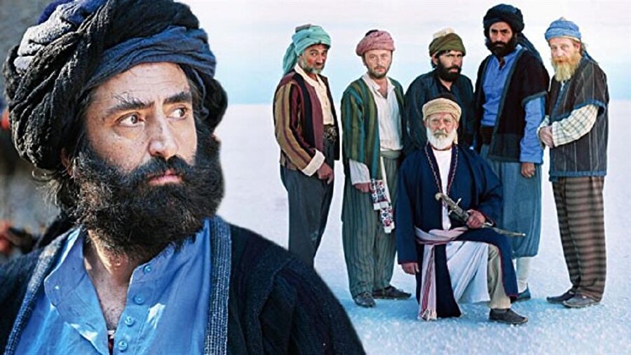 “Ben burada belediye başkanı olduğum sürece Anamur belediye sinemalarında Mahsun Kırmızıgül´ün Vezir Parmağı isimli filmi oynatılmayacaktır"
Başkan Türe; "Eğer Mahsun Kırmızgül gerçekten bir film çekmek istiyorsa Doğu'da, Güneydoğu'da, Irak'ta, Suriye'de PKK terör örgütüne karşı mücadele eden asker ve polisimizin konu alındığı bir film çeksin, biz de arkasında duralım hep beraber izleyelim. Eğer senaryoda bir sıkıntı çekiyorsa ben eski bir asker olarak Mahsun Kırmızıgül'e senaryo konusunda yardımcı olurum. Anamur sinemalarında oynatmaya hazırım" diyerek sözlerine devam etti.