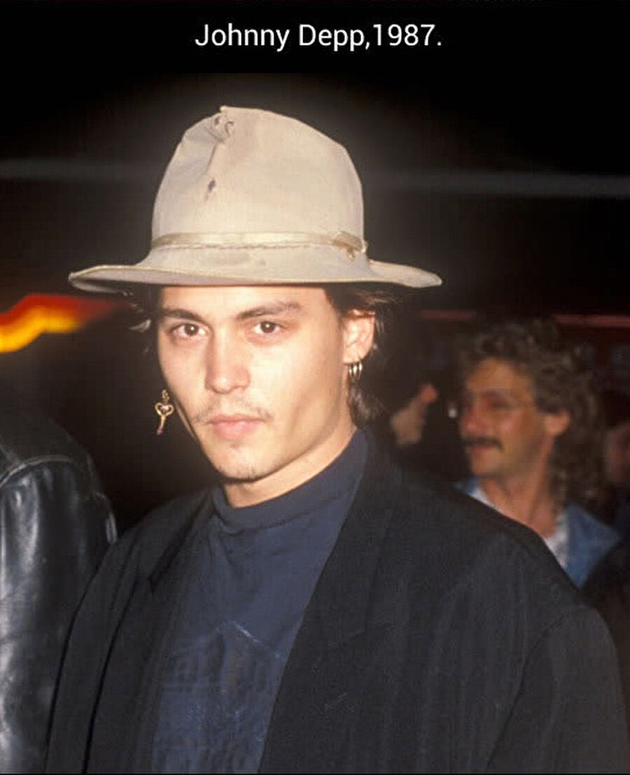 Johny Depp (1987)
