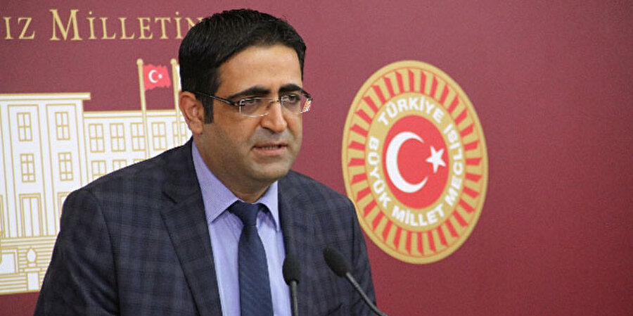 İdris Baluken - HDP

                                    HDP eski grup başkanvekili İdris Baluken'in haberleşme faturası 9 bin 212 lira(10 aylık)
                                
