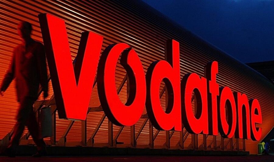 Vodafone, Ekim-Aralık 2016 dönemini kapsayan 3. çeyrekte kesintisiz çift haneli büyümesini devam ettirerek servis gelirlerini bir önceki yılın aynı dönemine göre %15 artırdı. Şirketin 3. çeyrekte servis gelirleri 2,1 milyar TL'ye ulaştı. Vodafone Türkiye'nin mobil abone sayısı yaklaşık 800bin net artış ile 22,6 milyon olarak gerçekleşirken, şirketin faturalı abone bazının toplam içindeki oranı %47'ye ulaştı.