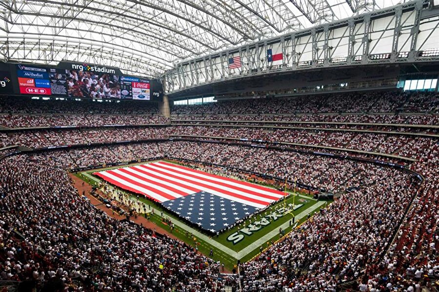 Houston Texans takımının maçlarına ev sahipliği yapan stadyum, 2002 yılında kullanıma açıldı ve 80 bin kişilik kapasiteye sahip.

                                    
                                    
                                    
                                    
                                
                                
                                
                                