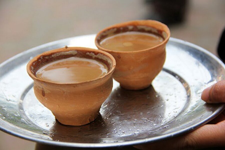 Pakistan-Masala
Pakistan'da da Tibet'teki gibi büyük farklılıklar var. Bu da tereyağlı fakat tuz yerine bu sefer farklı baharatlar kullanılmış.