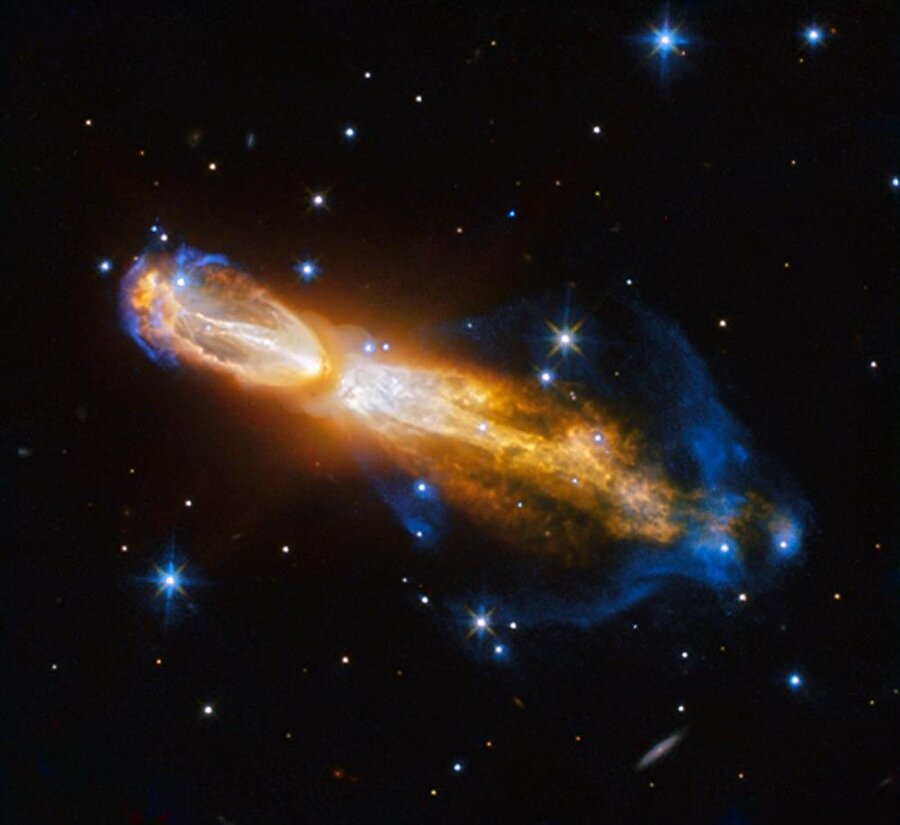 NASA'nın Hubble Uzay Teleskobu, Dünya'dan 5 bin ışık yolu uzaklıkta bulunan Güneş'e benzer düşük kütleli bir yıldızın sönme anını görüntülemeyi başardı.