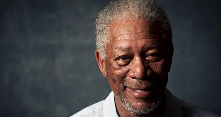 Oscar ödüllü oyuncu 
Aktör ve aynı zamanda pilot olan Morgan Freeman, 79 yaşında. Ünlü oyuncu 1987'de ilk Oscar'ını Street Smart filmi ile almıştı. Bugüne kadar 1989'da Driving Miss Daisy, 1994 Esaretin Bedeli ve 2004'te de Million Dollar Baby filmleri ile ödüle ulaşan Freeman, aynı zamanda yönetmen ve yapımcı.